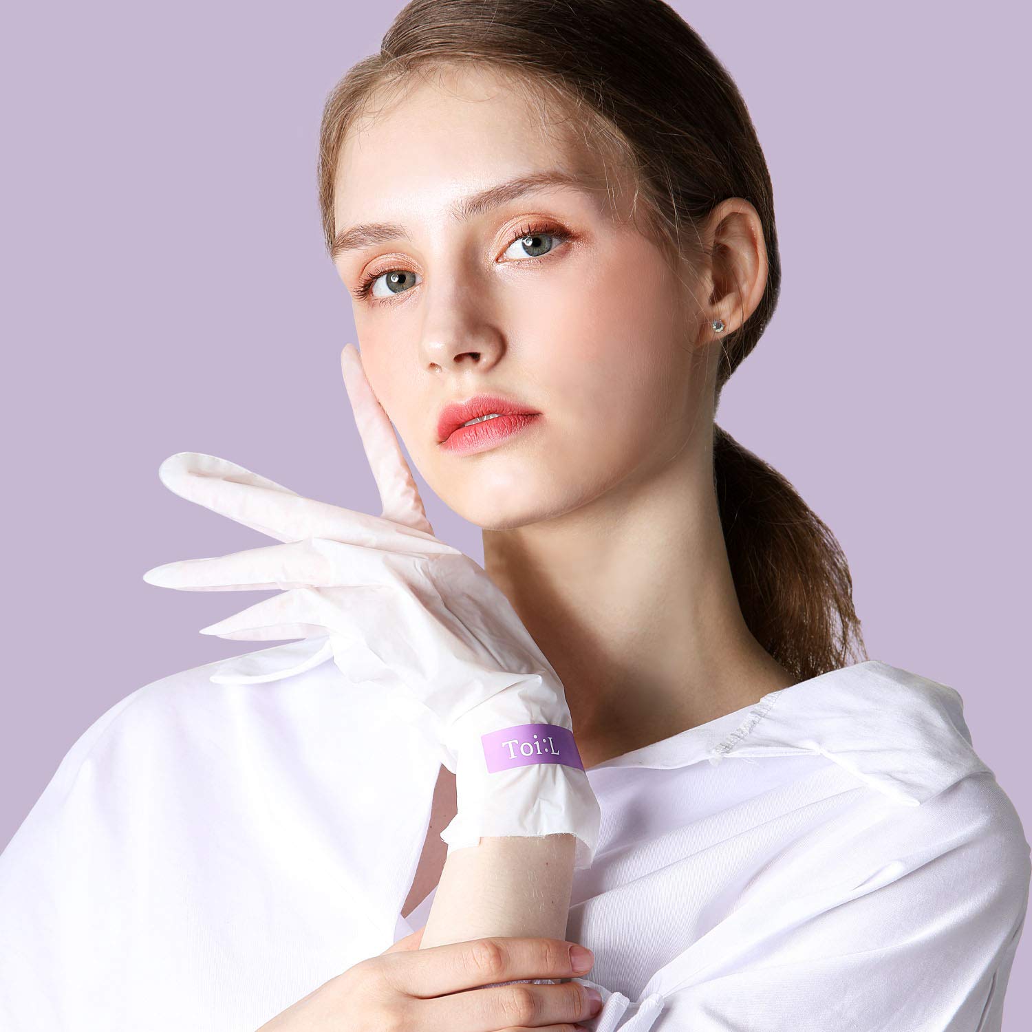 Ingredients of TOI:L Extra Silky Hand Mask showcasing luxury elements.