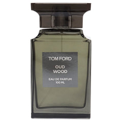 Tom Ford Oud Wood heart notes showcase oud wood and sandalwood warmth