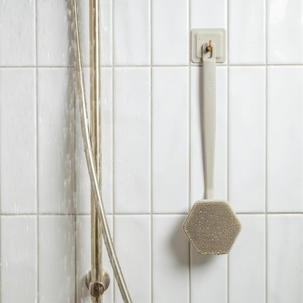 TOOLETRIES back-scrubber offers a hygienic, long-lasting grooming solution.