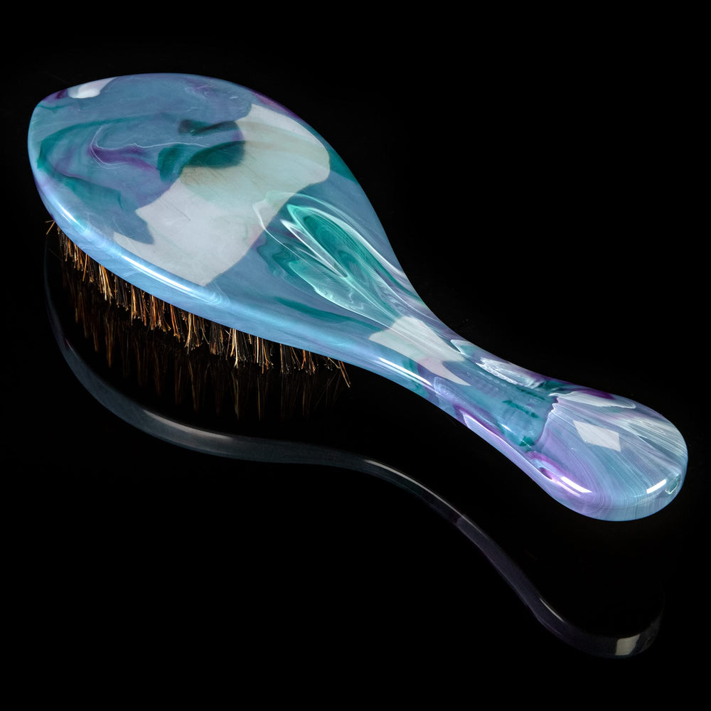 Torino Pro Curve Wave Brush 201 handle grip emphasizes comfort for extended brushing sessions.