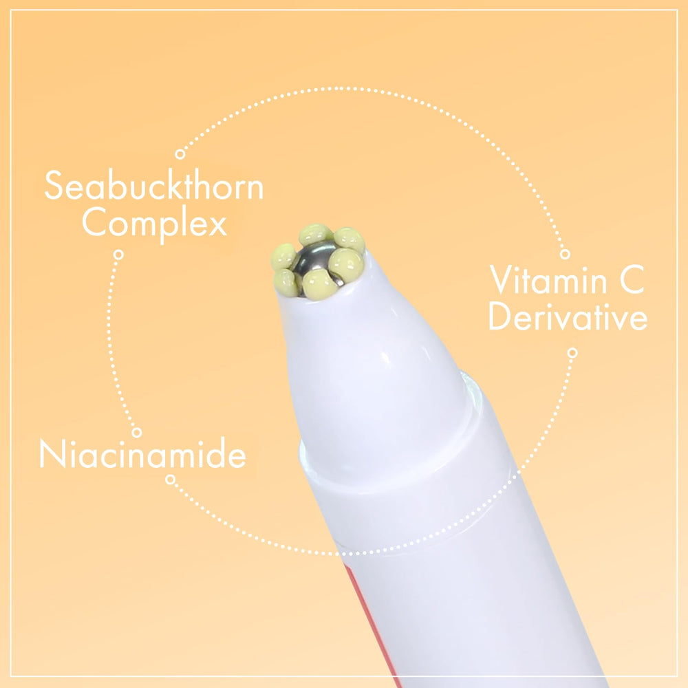TOSOWOONG Vita Clinic under-eye application demonstrates deep hydration for the delicate area.