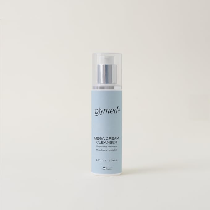 Toton Sary Glymed Plus Mega Cream Cleanser pump application for makeup removal