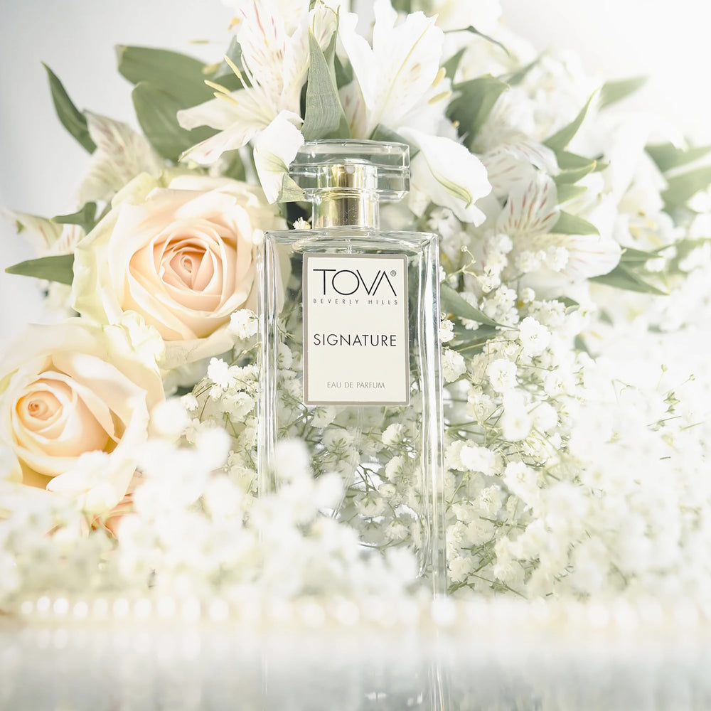 Tova Signature EDP cap close-up highlighting refined luxury and premium design