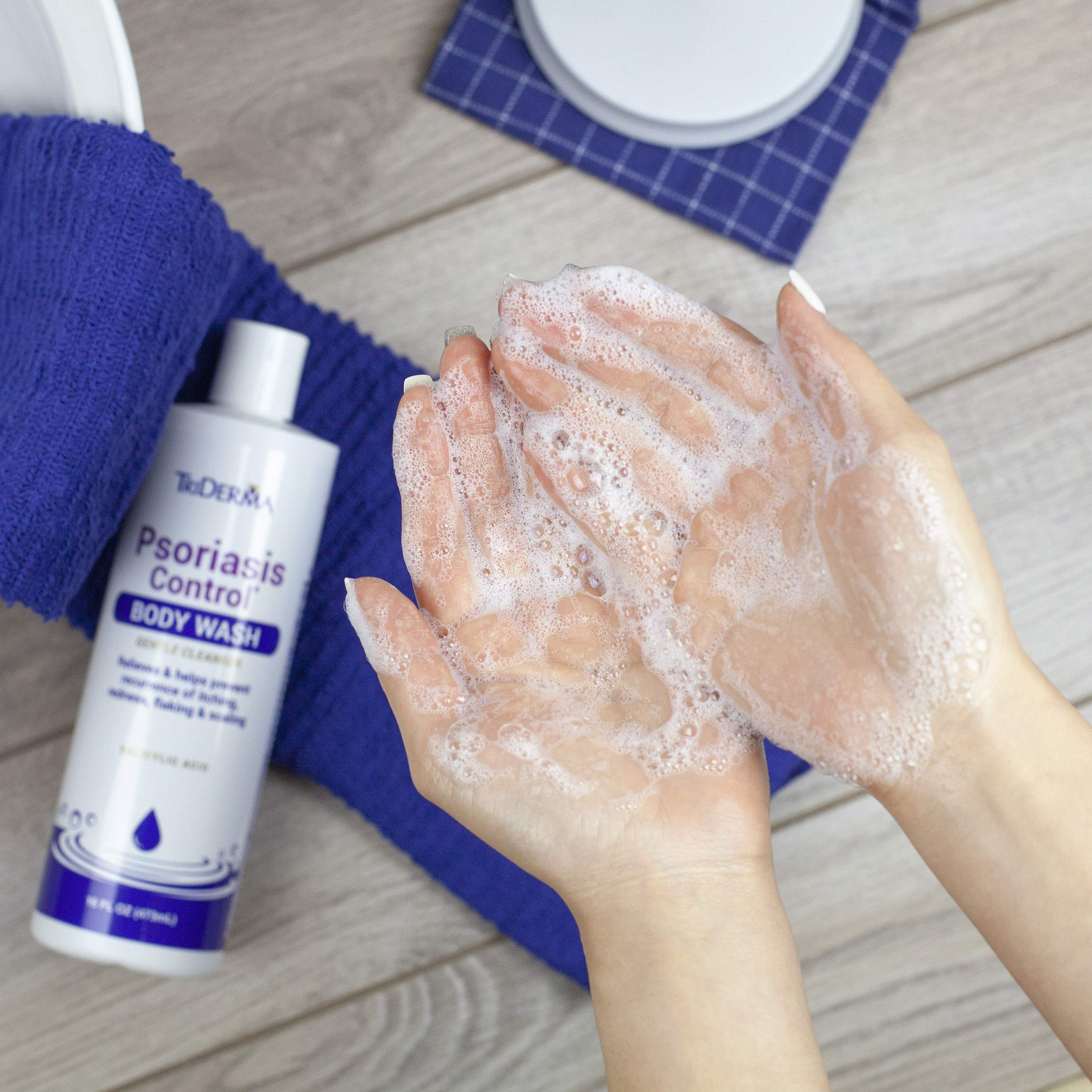 TriDerma 2percent-salicylic-acid-label highlights keratolytic action for flaking skin.
