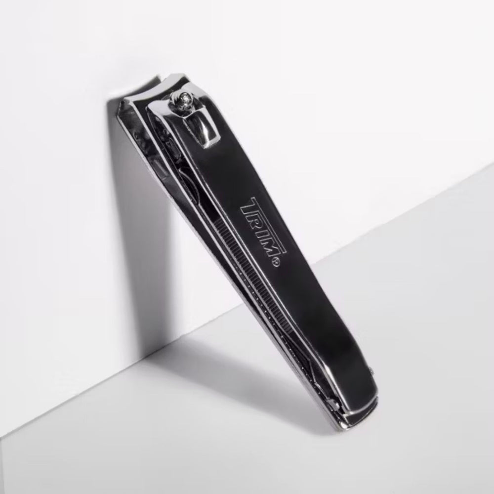 Trim Neat Feet ergonomic handle design emphasizes comfort during use
