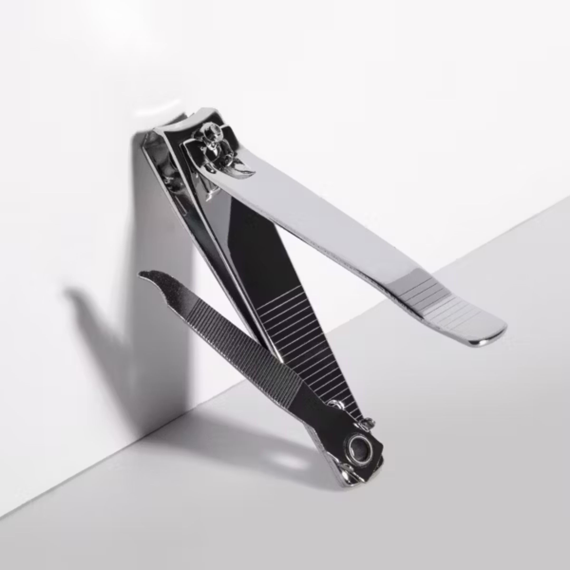 Trim Neat Feet ultra sharp cutting edge close-up for confident thick-nail trimming