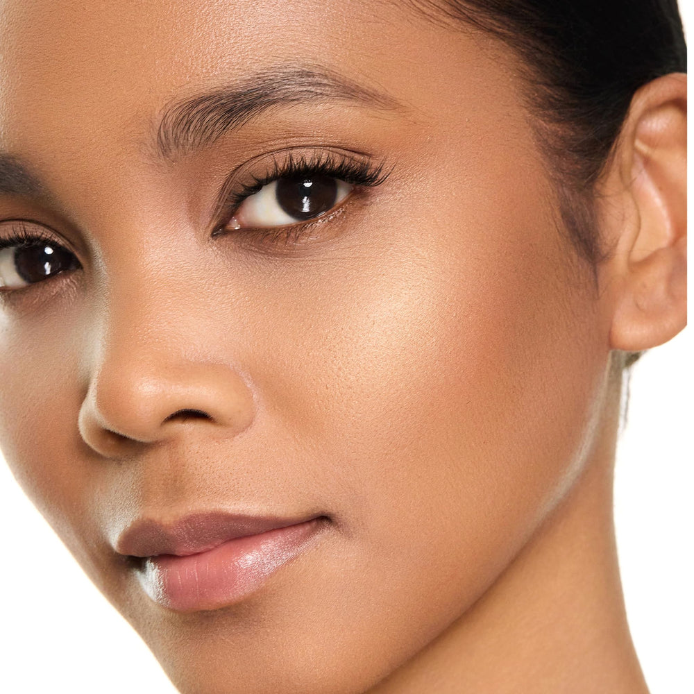 Trish McEvoy Bronzer and Highlighter duo—natural radiance for everyday looks.