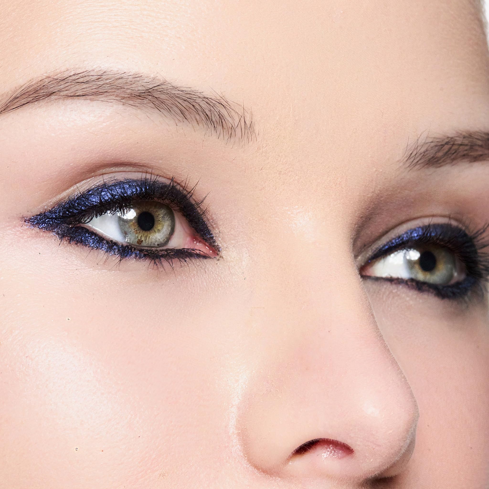 Trish McEvoy Intense Gel Eye Liner pigment-rich color on swatches.