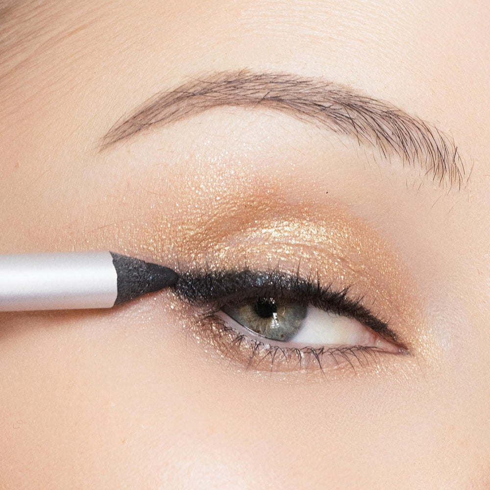 Trish McEvoy Intense Gel Eye Liner waterproof drop test proves staying power