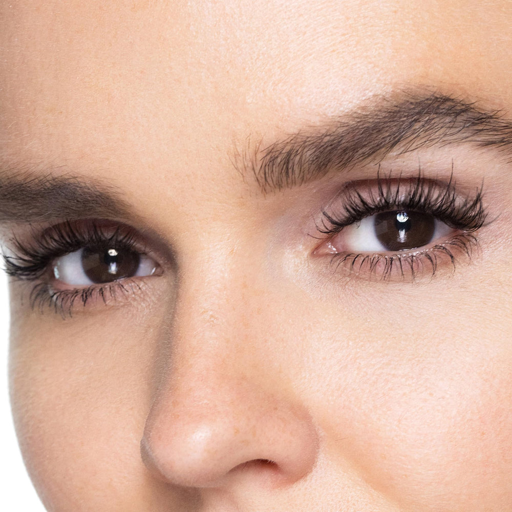 Trish McEvoy Lash Curling Mascara tube texture and brush bristles detail