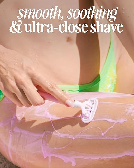 Truly Razor Heads pivoting head close-up demonstrates curved glide with reduced irritation.