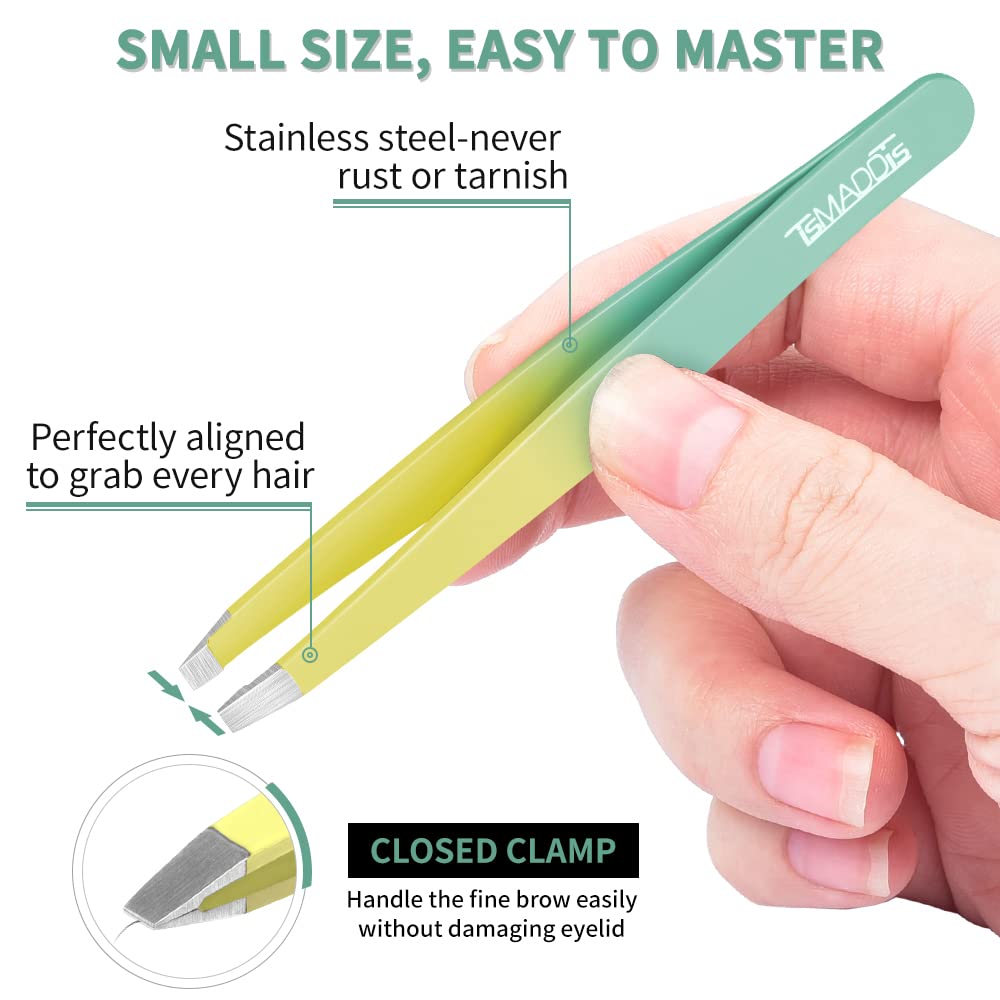 TsMADDTs curved eyebrow scissor closeup for safe brow trimming