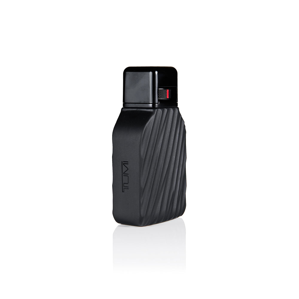 TUMI 19 Degree worn on skin demonstrates versatile scent suitable for daytime to evening.