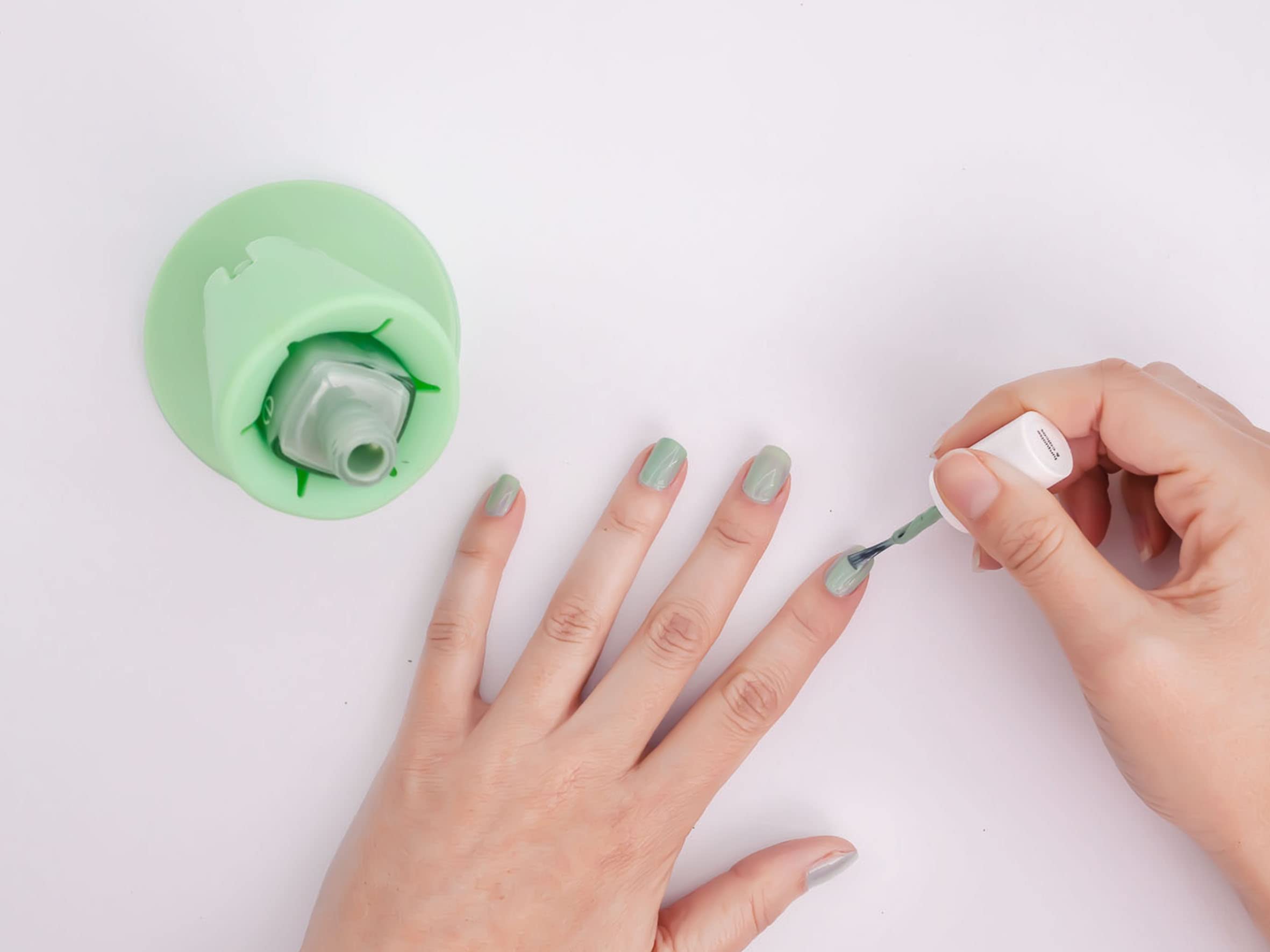 Tweexy Hinge IntelliStick airlock grips surface securely during use