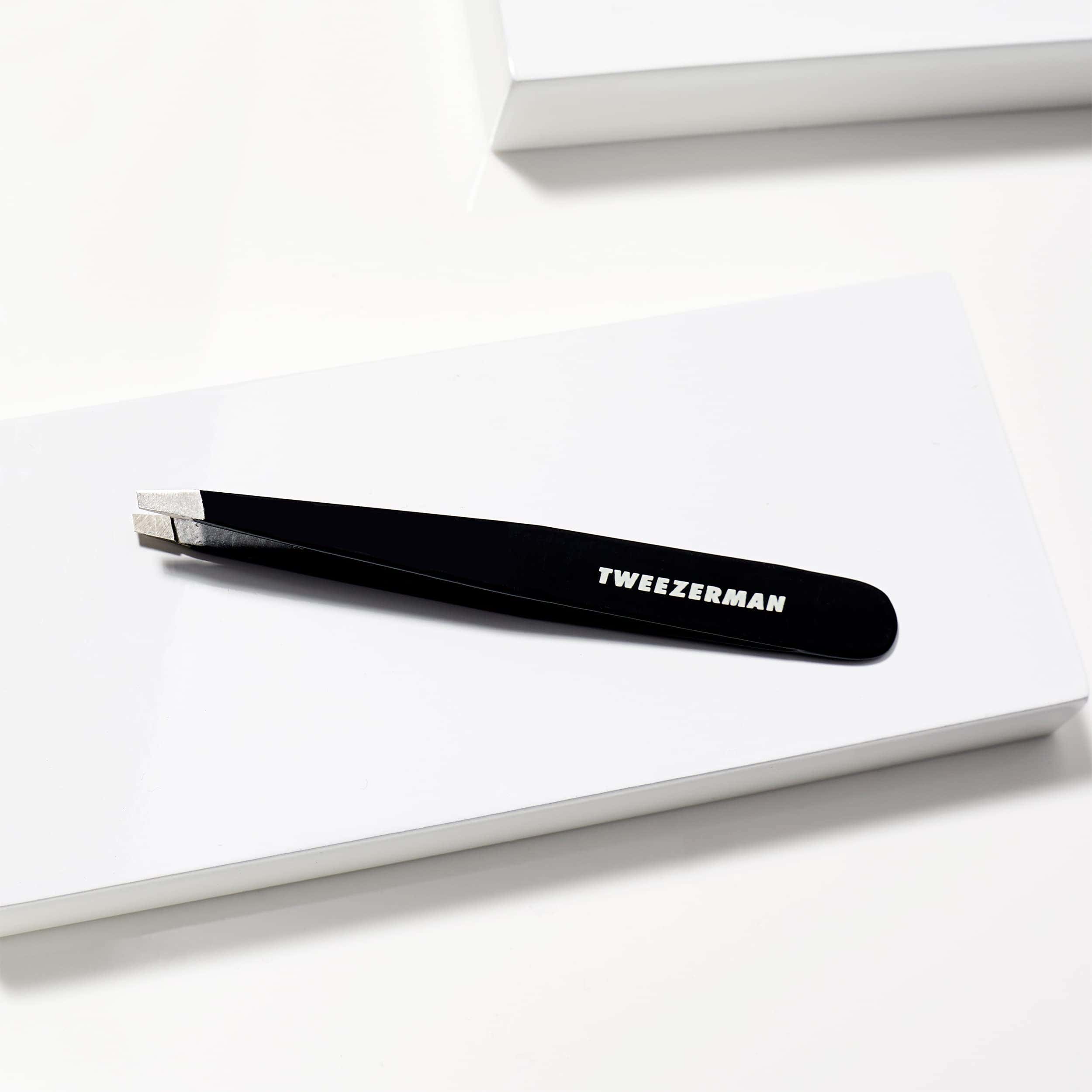 Tweezerman Allure Best of Beauty award trophy signals trusted quality.
