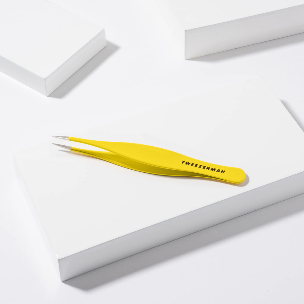 Tweezerman First Aid Splintertweeze precision tension for comfortable use.