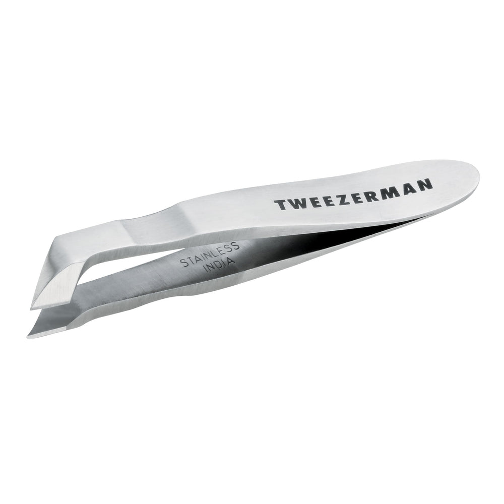 Tweezerman Mini Squeeze Cuticle Nipper angle blades close-up for precise cuticle trimming.
