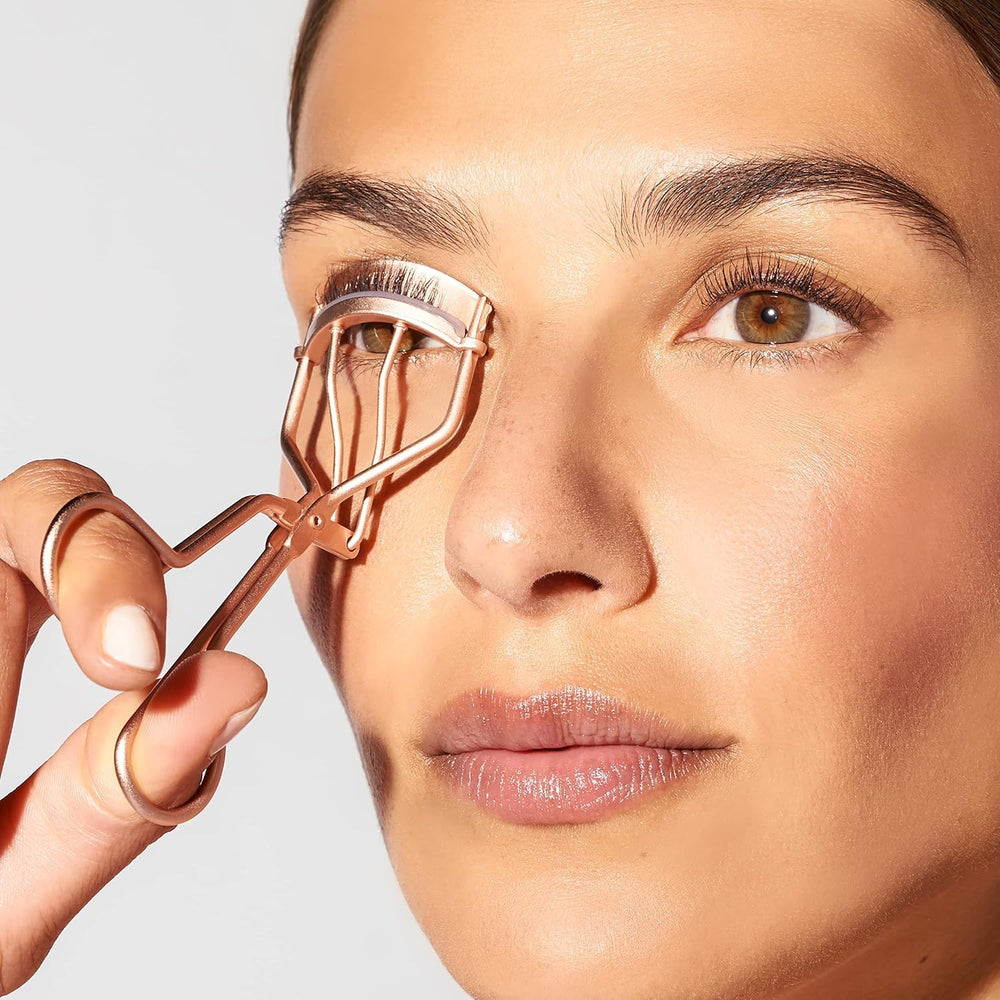 Tweezerman refill pads fit the rose gold curler to maintain smooth, comfortable curls.