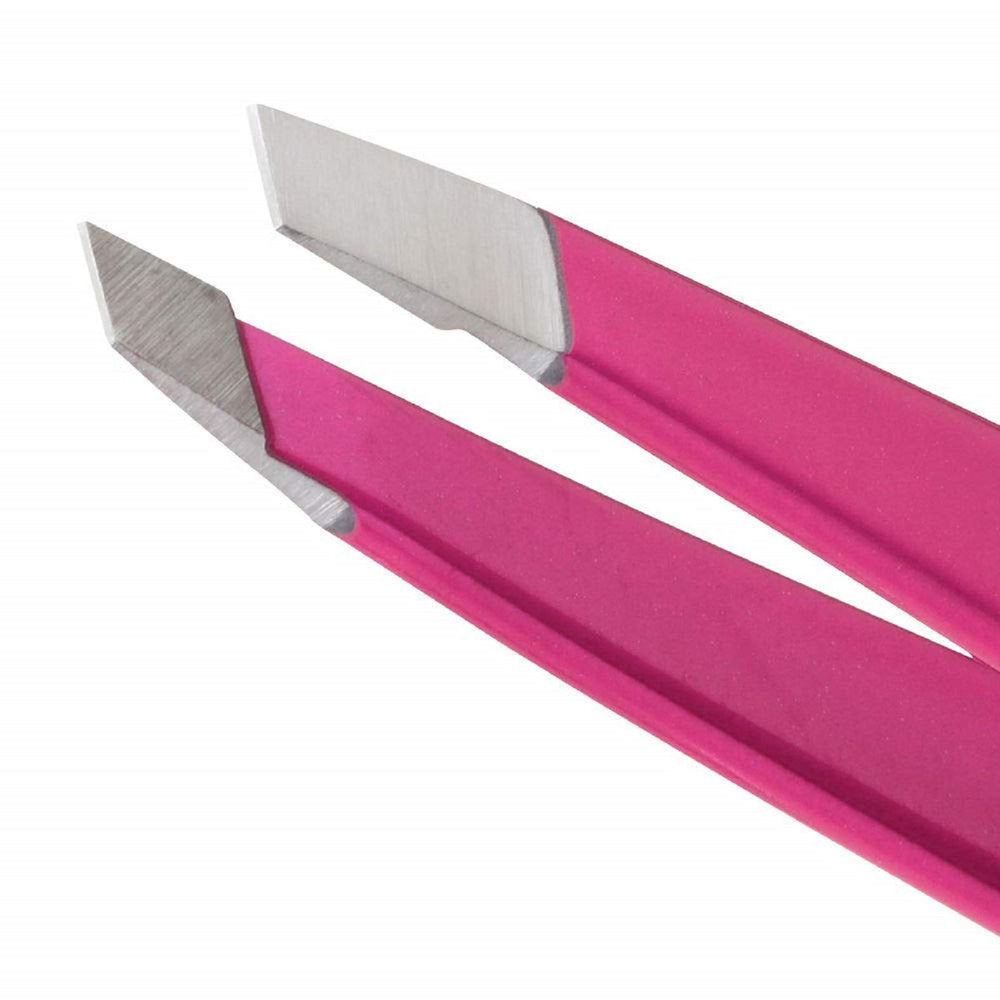 Tweezerman Slant Tweezer 25-degree angle helps work against the brow bone with ease