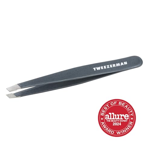 Tweezerman blue stone close-up with aligned tips ensures even hair grip