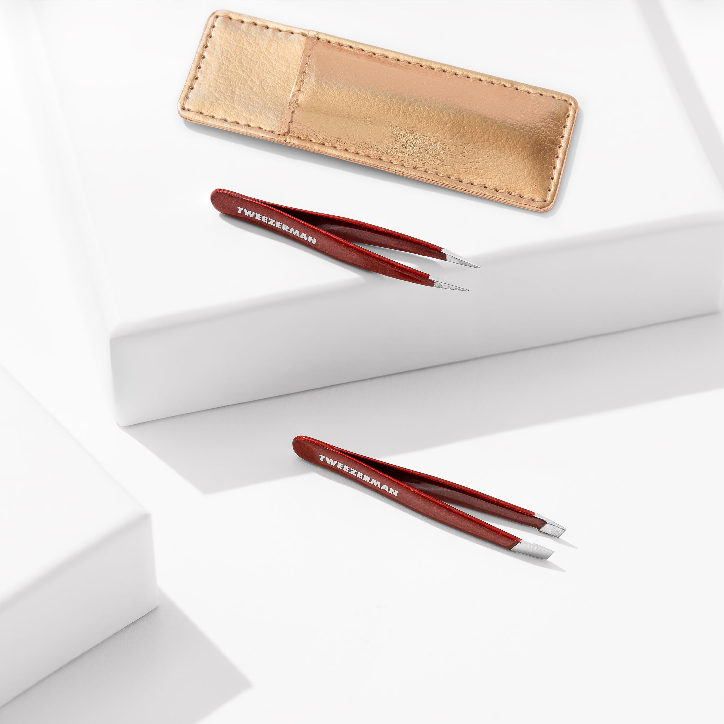Tweezerman Vintage Rose travel-friendly packaging demonstrates TSA-compliant design.