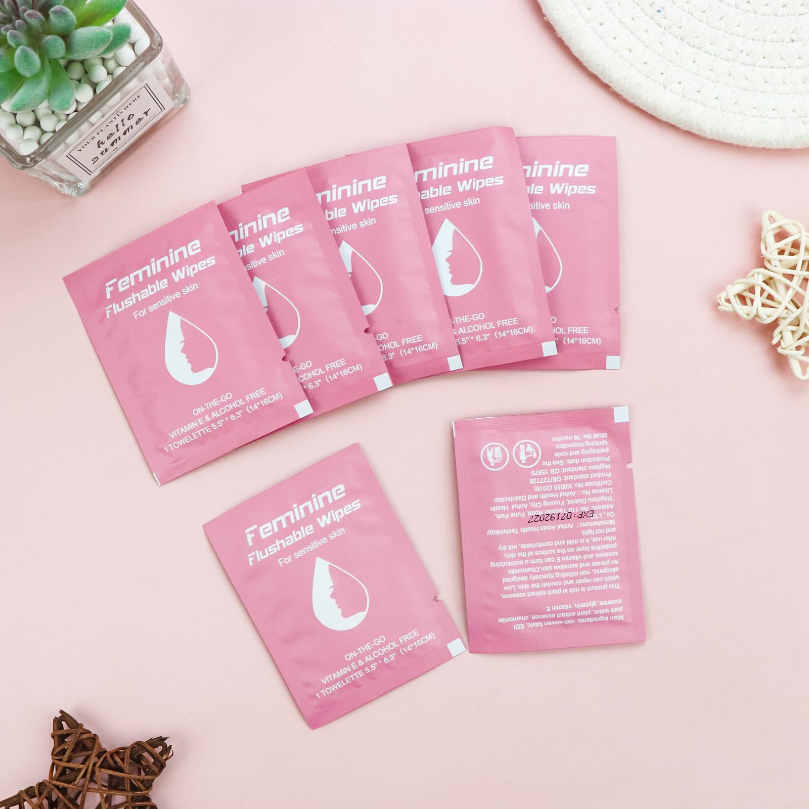 twoworld feminine wipes with odor-control for daily freshness