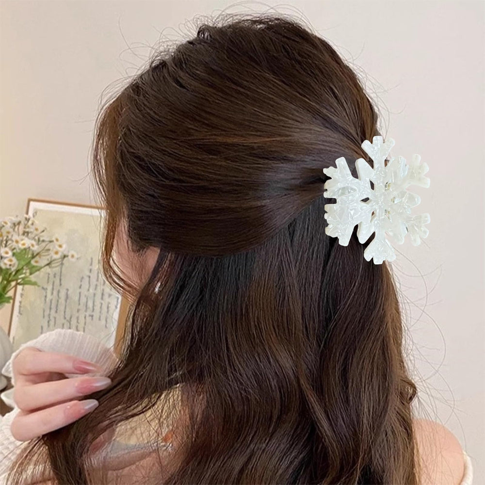 UCCASA Christmas Snowflake Hair Clip packaging display hints at gift-ready styling accessory.