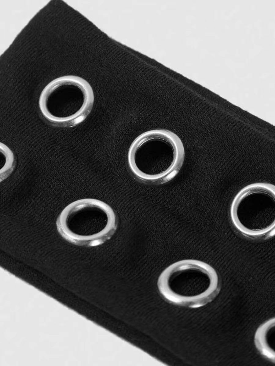 Diadema Uchyius con ojales para estilos punk auténticos.
