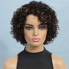 UDU Ombre Curly Wig front view highlights natural texture and everyday wear.