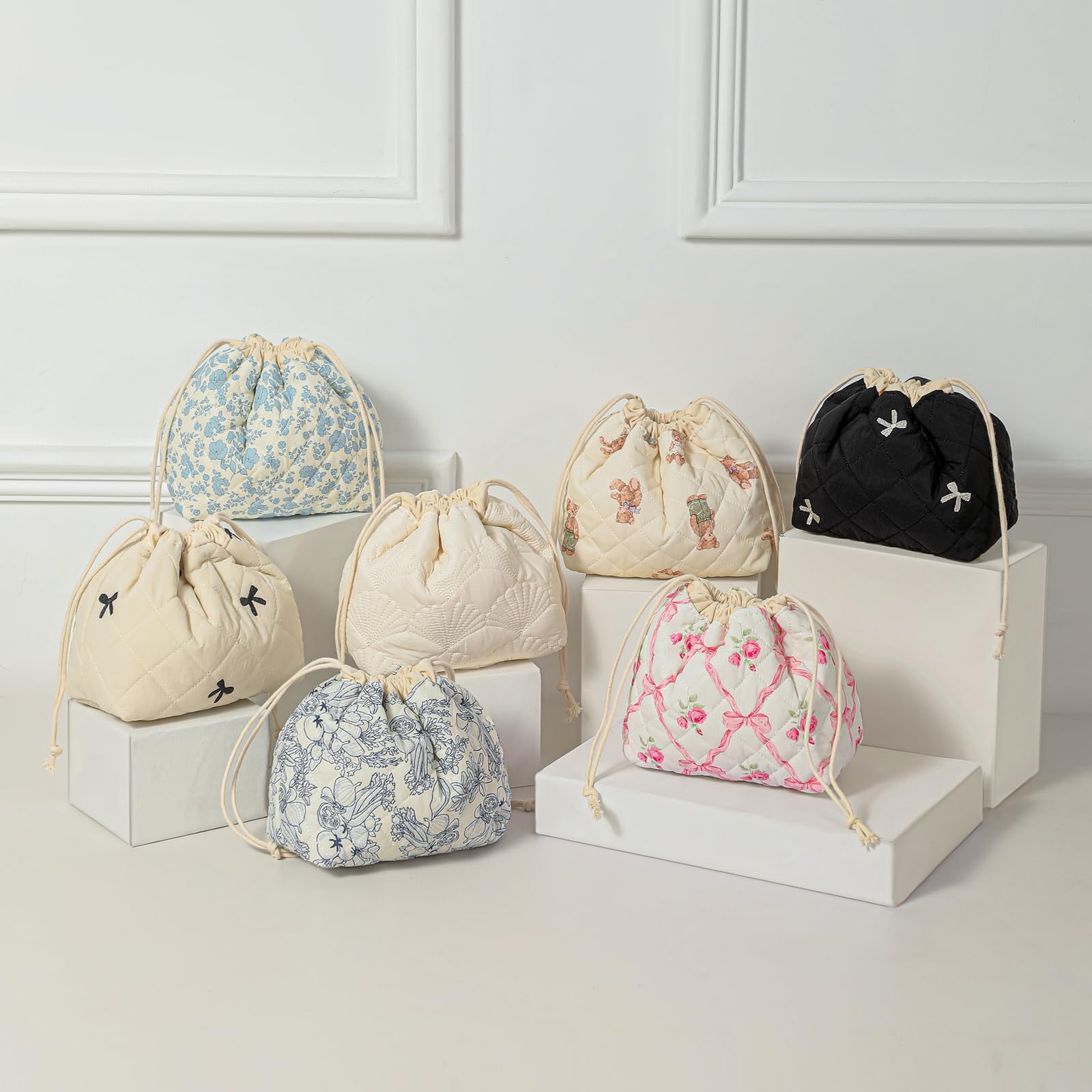 uekeboag Floral-pattern bag in view emphasizes gift-worthy organization and style.