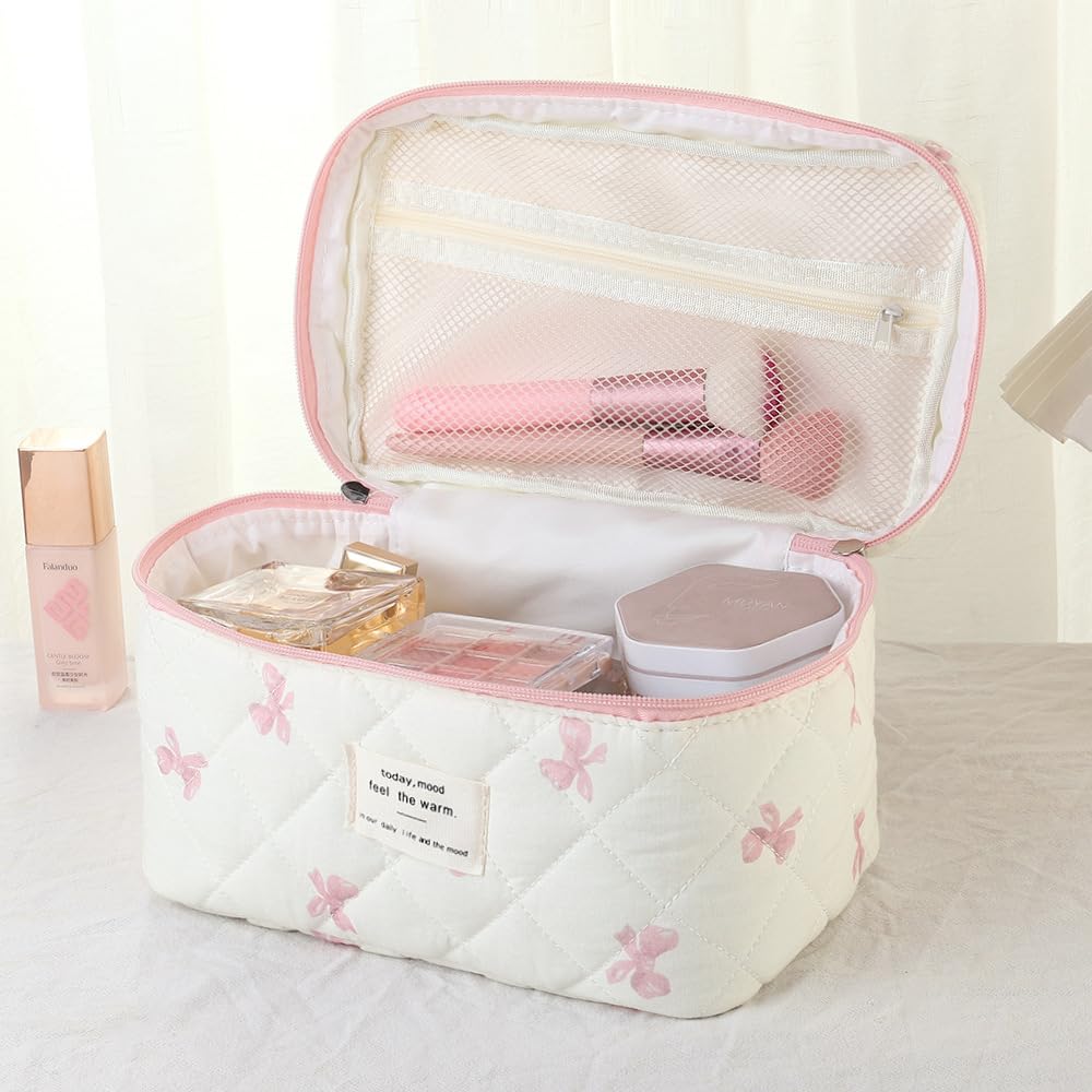uekeboag zippered travel makeup bag keeps items secure and accessible.