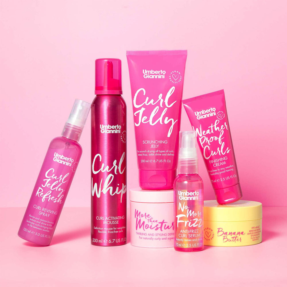 Umberto Giannini Curl Jelly visible frizz control on hair strands.