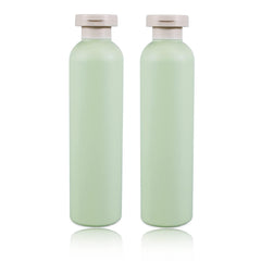 UMETASS 8.8oz squeeze bottle with flip cap for mess-free travel and precise dispensing
