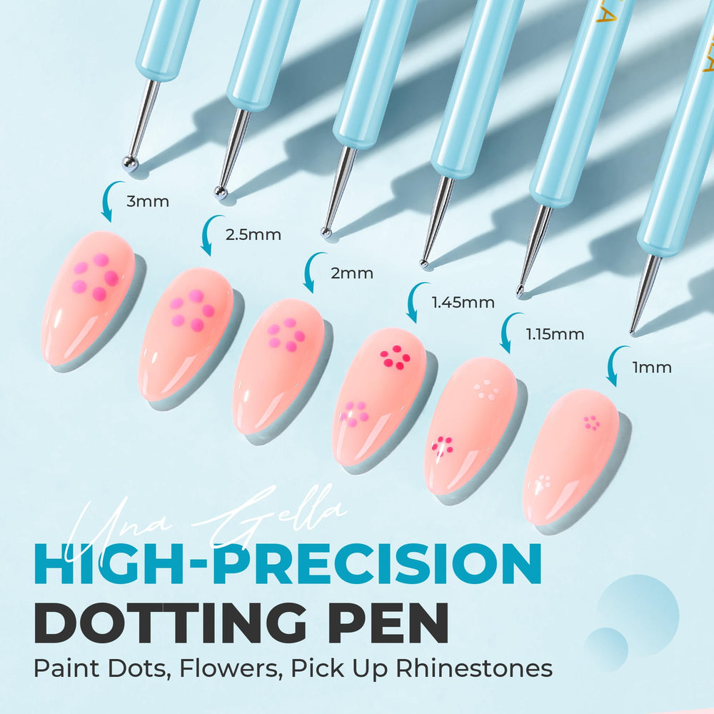 UNA GELLA liner brush provides fine details and crisp outlines