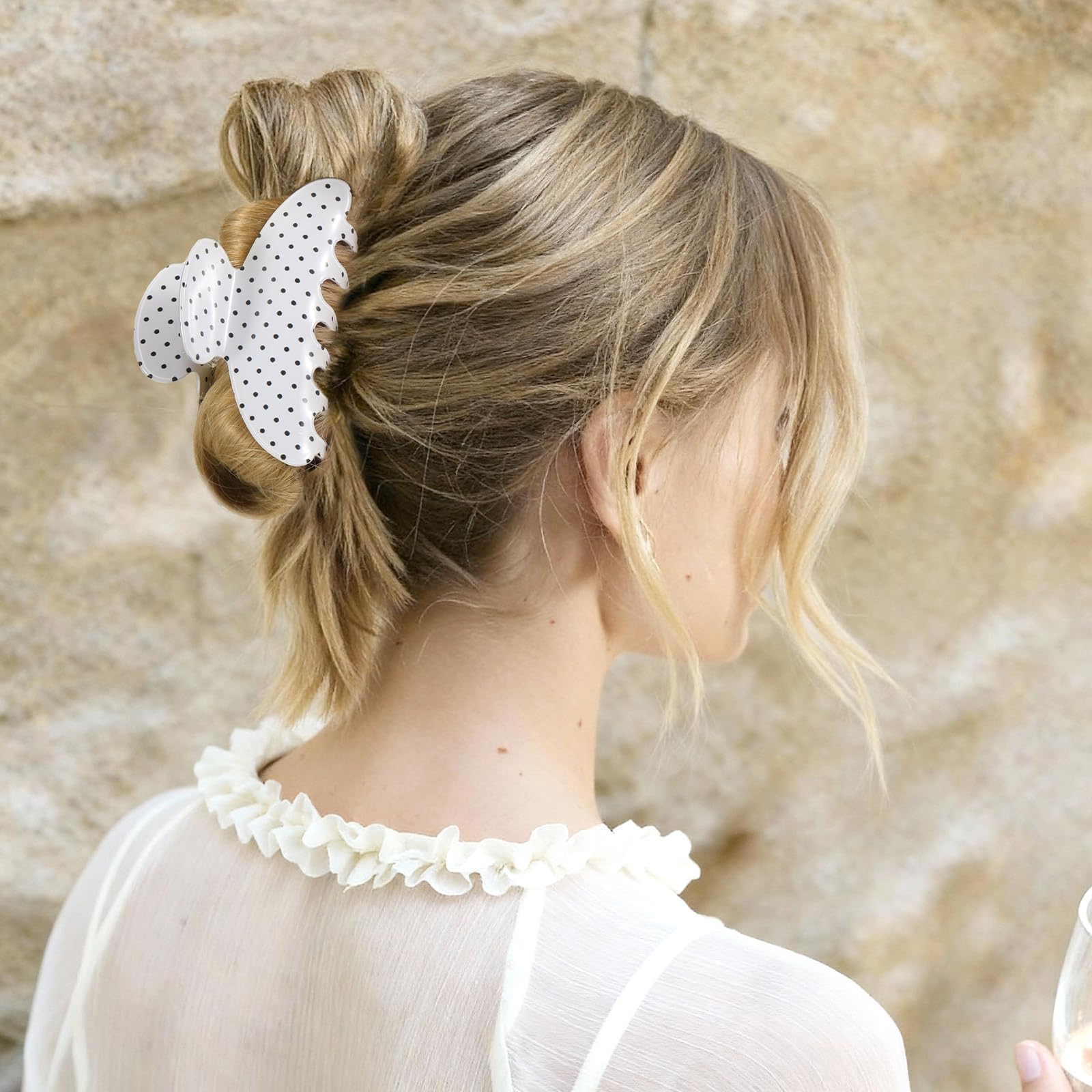 Unbednigt strong hold hair clip designed for thick hair