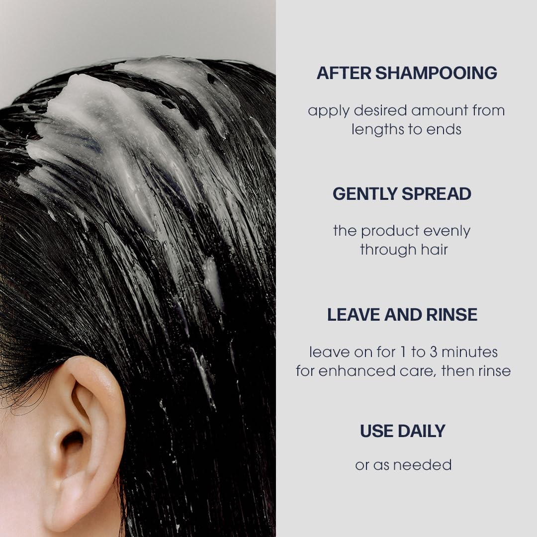 UNOVE Deep Damage Treatment Ex close-up reveals silky-soft hair after use.