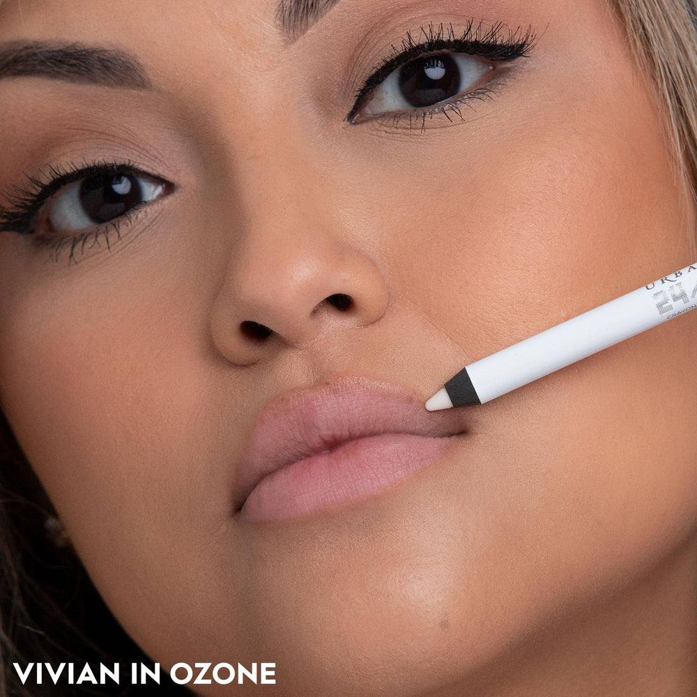 Urban Decay 24/7 Glide-On Lip Pencil with vitamin E close-up.