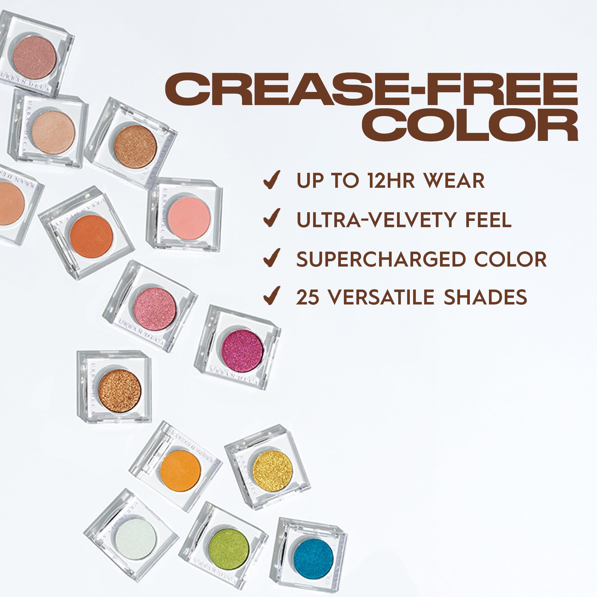 Urban Decay 24/7 Eyeshadow Tease application shot demonstrates smooth, precise blending