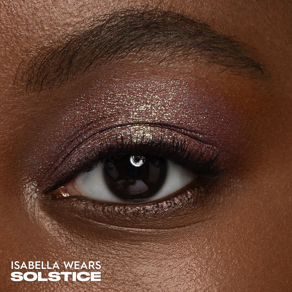 Urban Decay Moondust Solstice micro-fine glitter delivers ultra-refined sparkle.