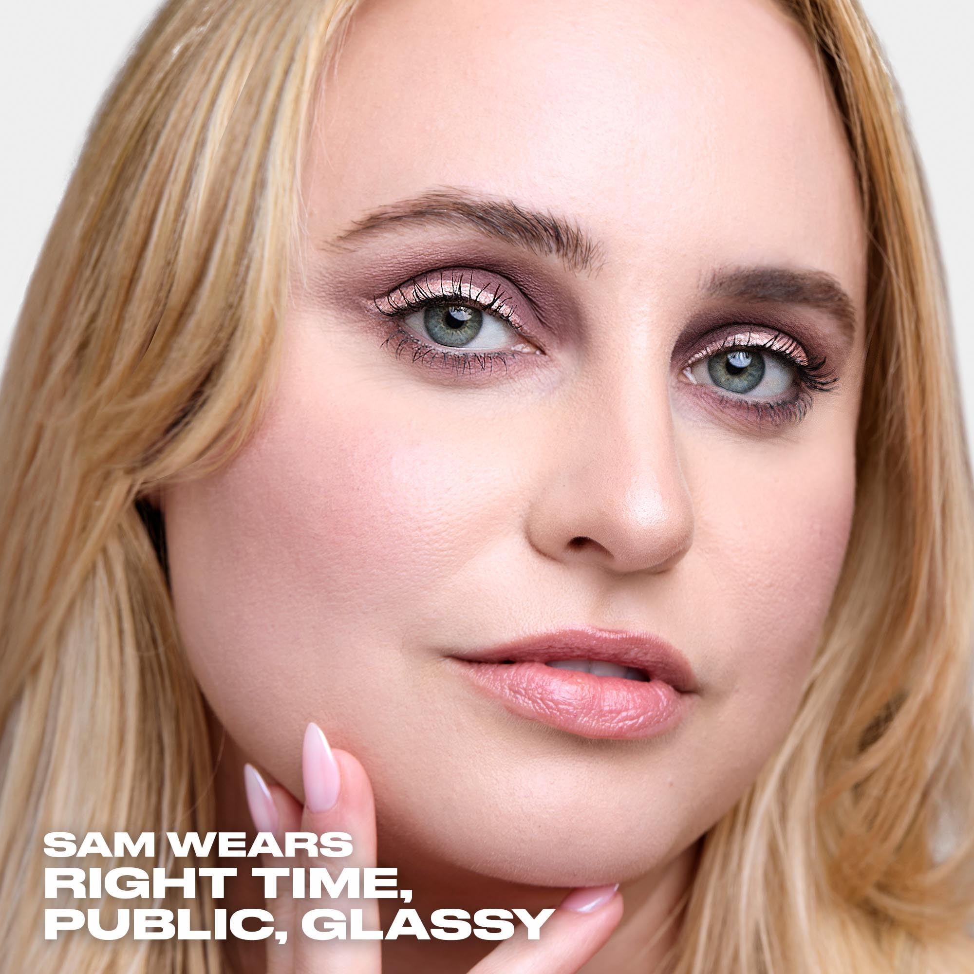 Urban Decay Naked3 Mini swatch close-ups reveal rich pigment and blendable texture