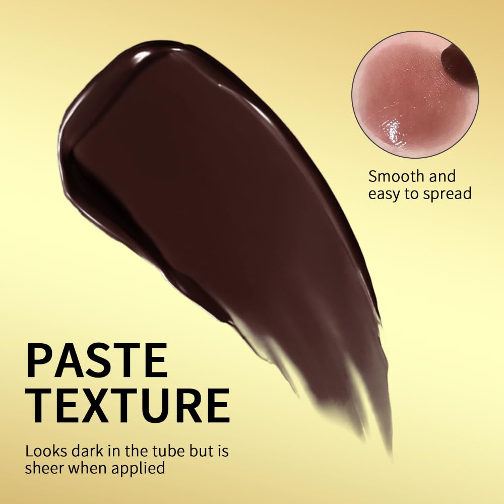 URQT Honey Lipstick application on lips demonstrates lightweight comfort