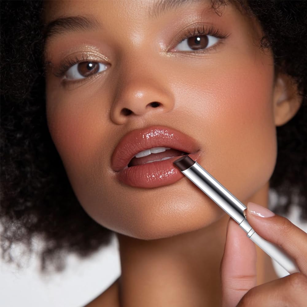URQT Honey Lipstick glossy finish provides a dewy look