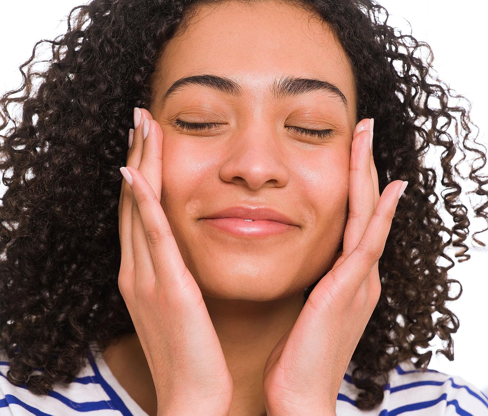 Ursa Major Fortifying Gel Moisturizer fast-absorbing formula on skin without greasy residue.