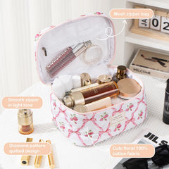 UUYUUY makeup bag gold-plated zipper closeup signals durable, smooth-glide hardware.