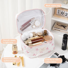 UUYUUY travel pouch features gold-plated zipper for smooth, secure closure.