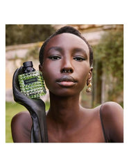 Valentino Green Stravaganza notes image emphasizes vanilla-sandalwood warmth and lasting aura