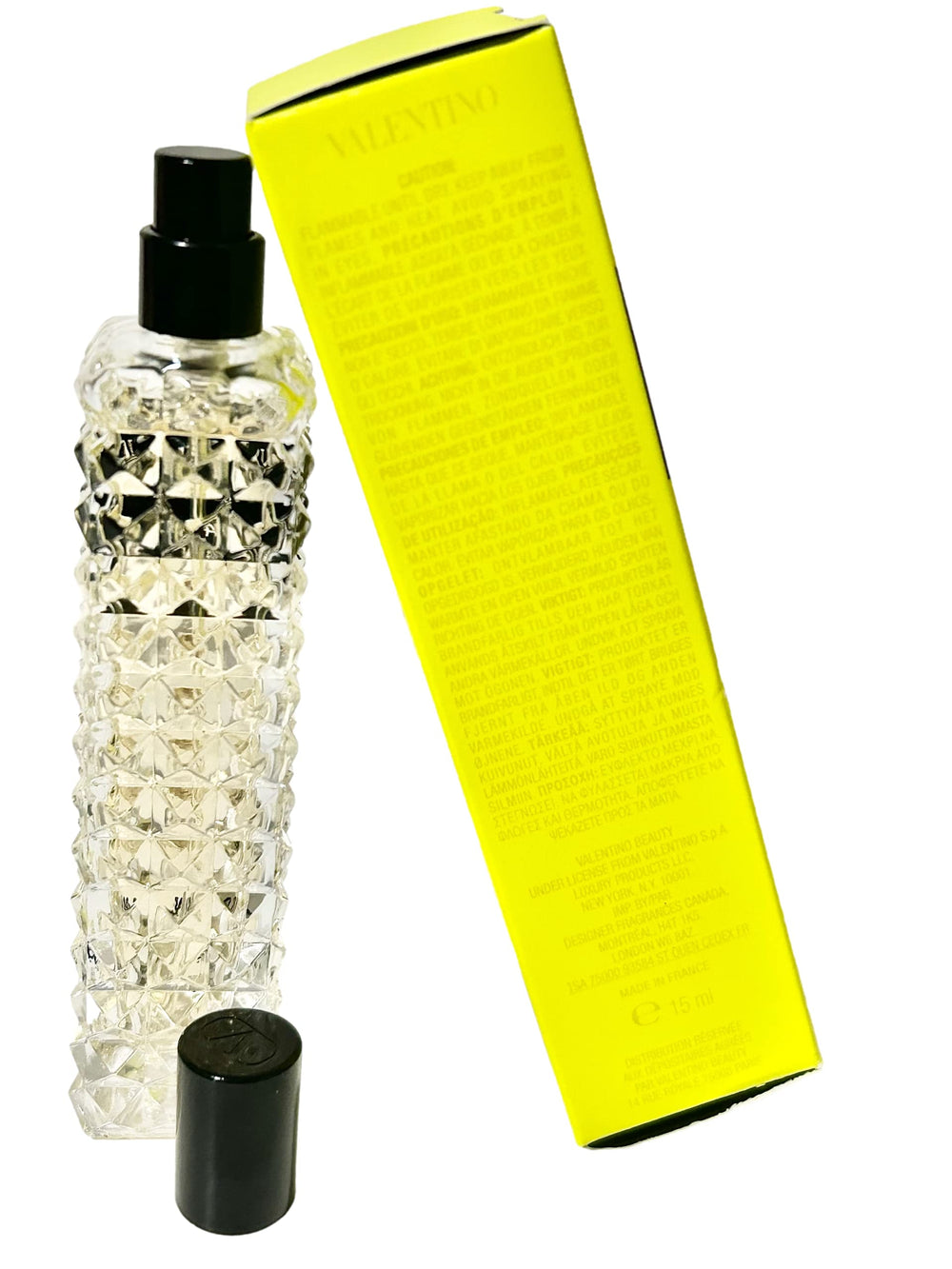 Valentino Donna Yellow Dream splash captures Italian lemon notes for fresh mornings.
