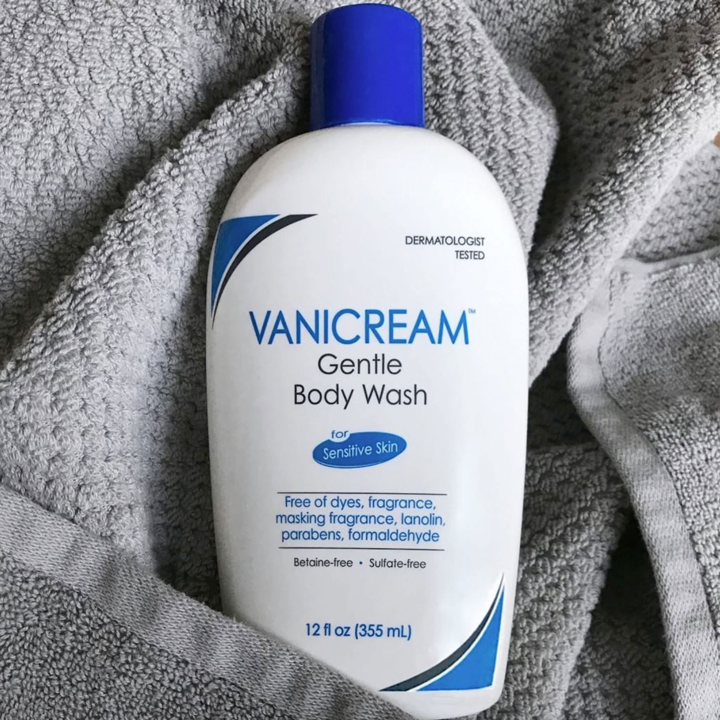 Vanicream Free and Clear conditioner bottle front highlights dye-free hydration for delicate scalps