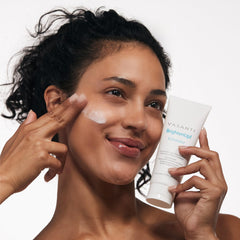 VASANTI Exfoliating Face Wash papaya enzyme image highlights natural exfoliation for brighter skin