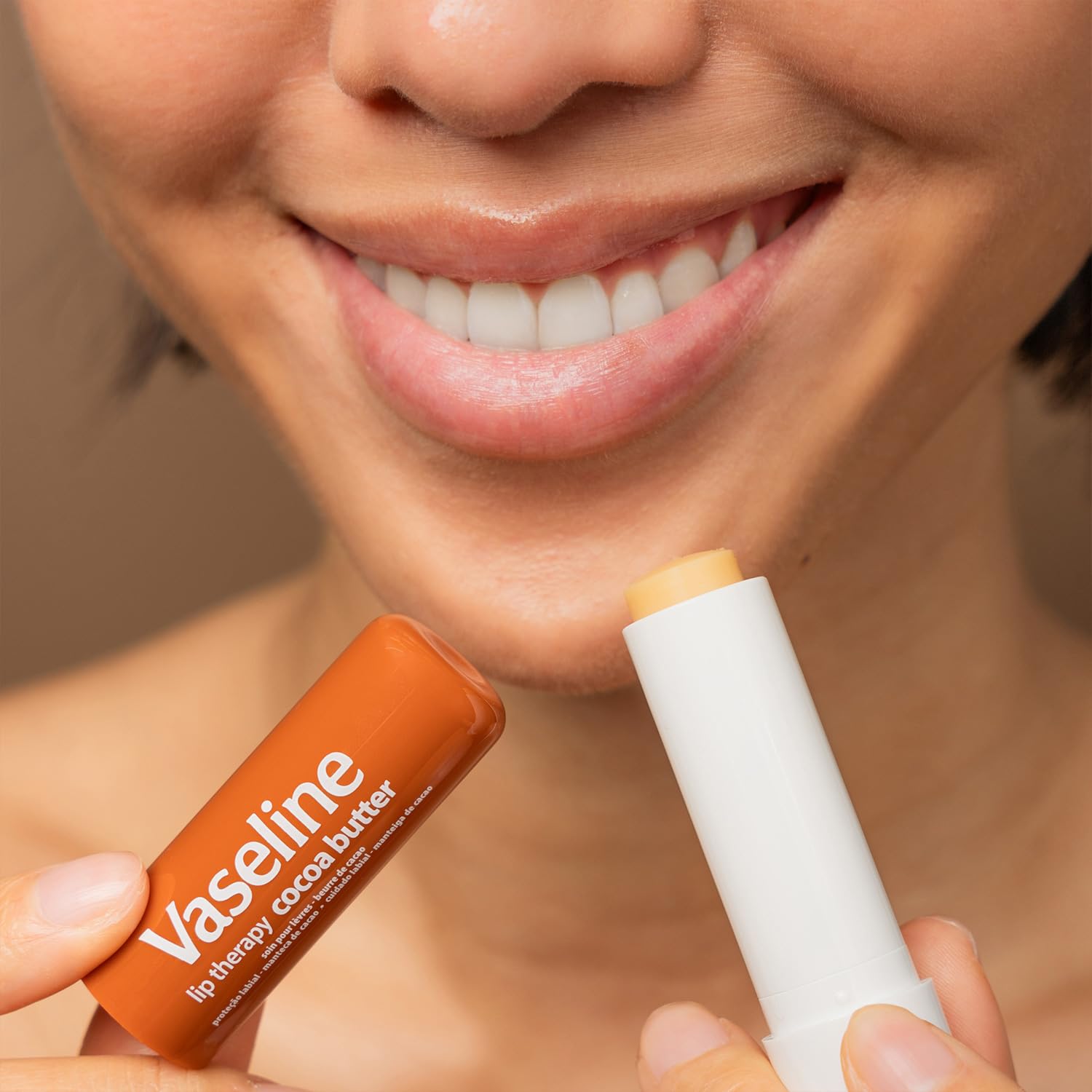 Vaseline Cocoa Butter Lip Balm Vitamin E conveys nourishing moisture retention